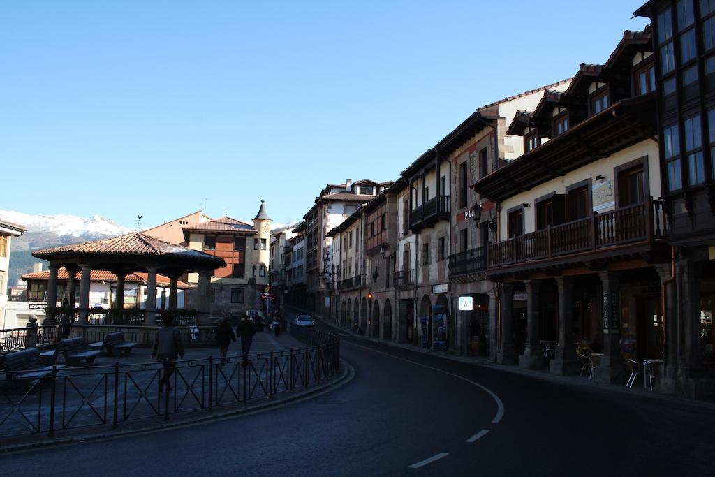 Hosteria La Antigua Potes Exteriér fotografie